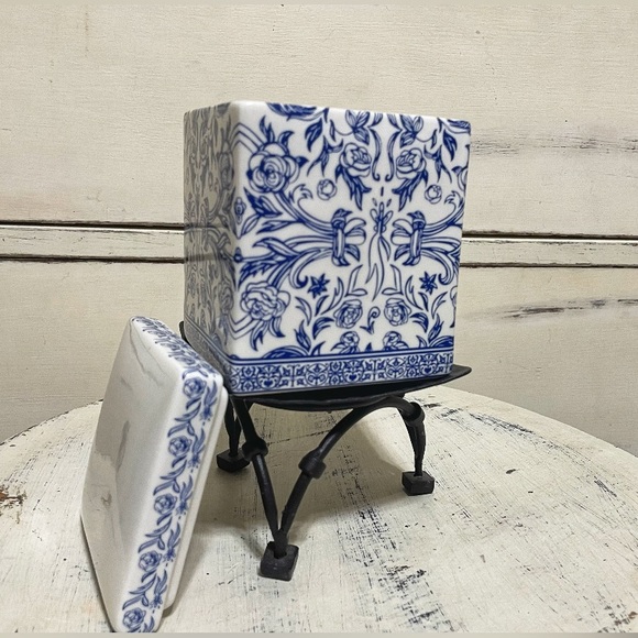 Kassatex
Orsay Cotton Jar - Picture 1 of 3